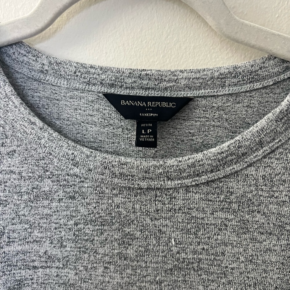 Banana Republic Long Sleeve; Large - Picture 2 of 2
